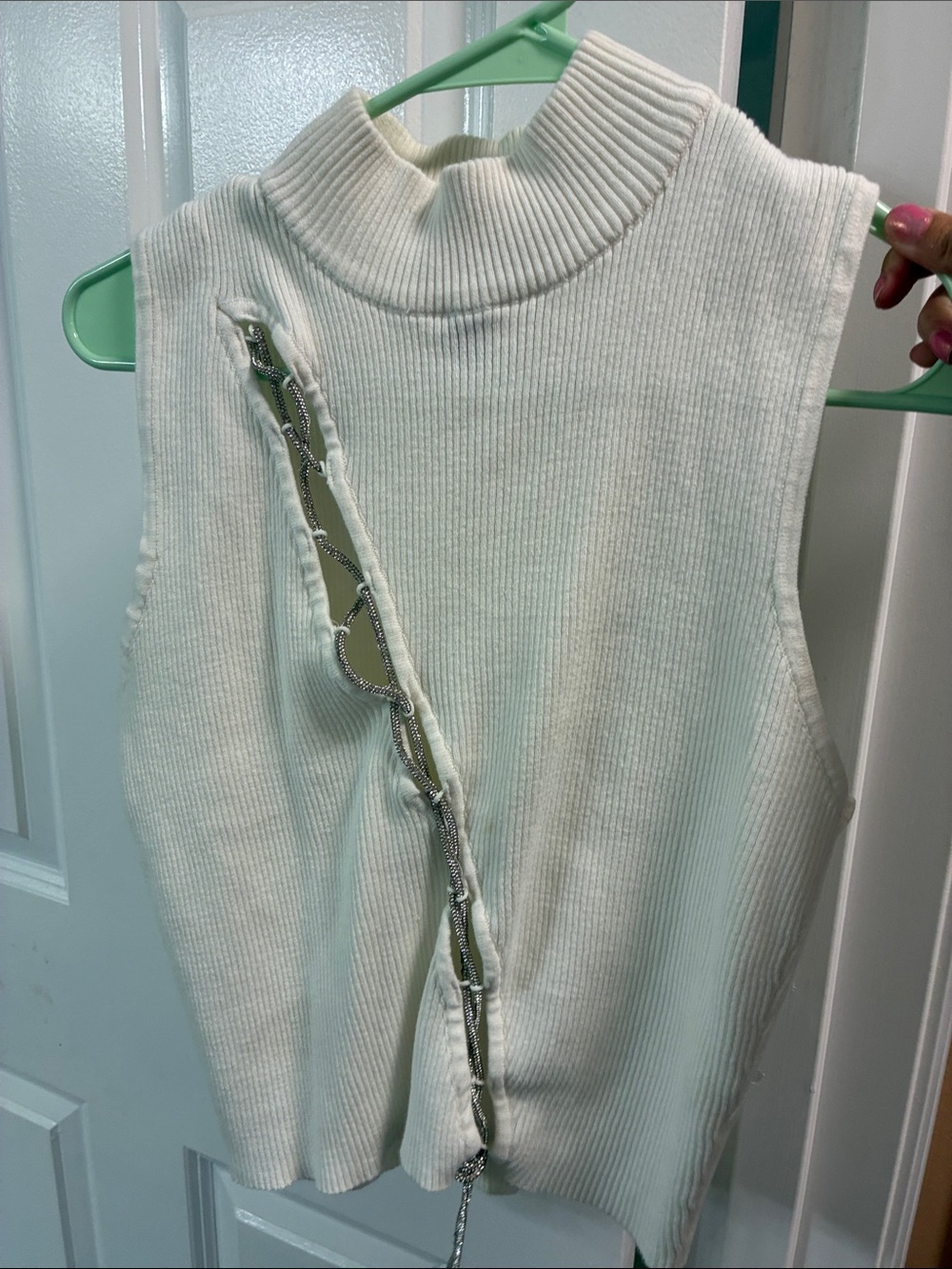 Forever 21 Cream Ribbed Sleeveless Mock Neck Sweater with Silver Chain